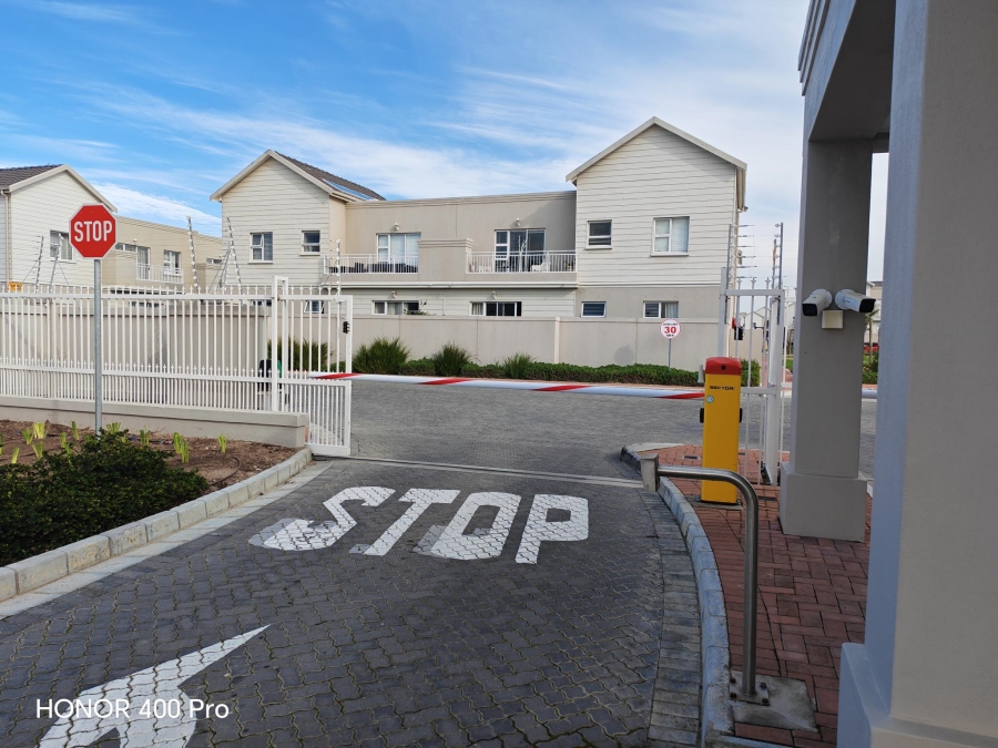 2 Bedroom Property for Sale in Sunningdale Western Cape
